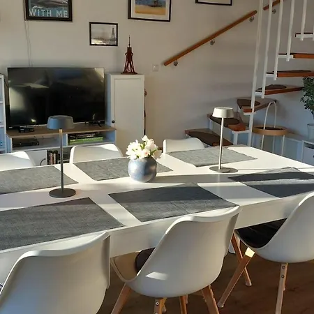 With 2 Bedrooms Prázdninový dům *